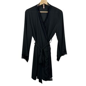 LA VIE EN ROSE Lace Trim Kimono Robe, Black, Size XS/S